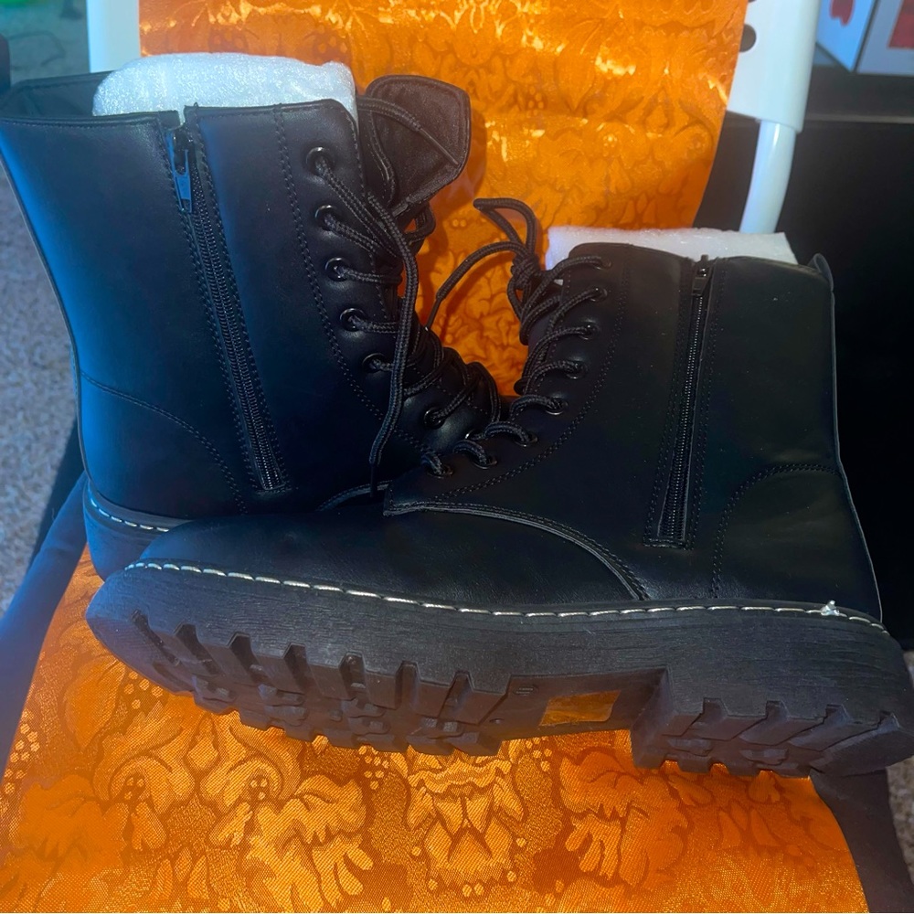 Black lady Boots